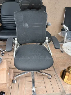 Luxury Executive Chair With Headrest
