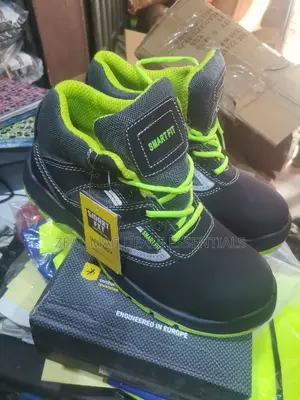 Smart Fit Safety Boots