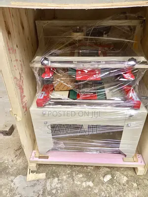 Cartoon Sealing Machine