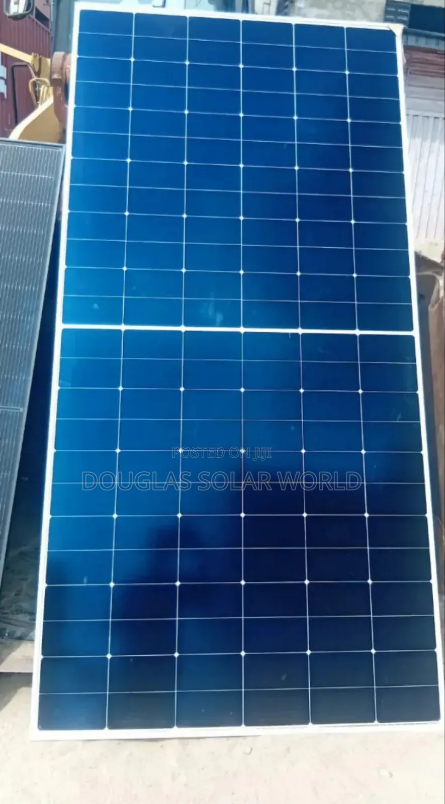 700w Solar Panel
