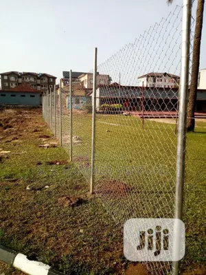 Pure Gavalnized Chain Link Fencing Wires (8 Feets X 12 M).