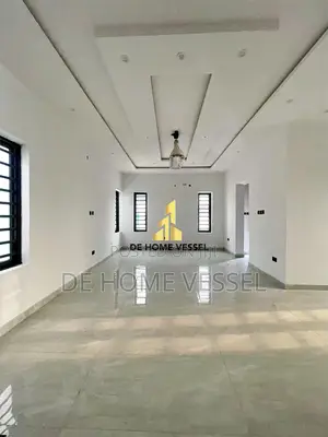 Luxury 4 Bed Detached Duplex With Bq