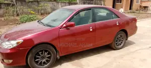 Photo - Toyota Camry 2005 Red