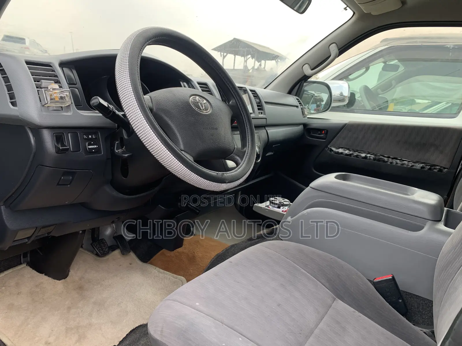 Toyota Regius 2013 Grey
