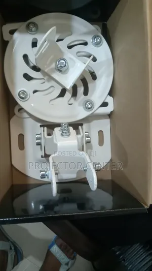 360° Rotation Projector Ceiling Mount