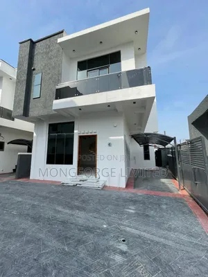 5bdrm Duplex in Idado for sale