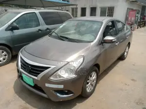 Photo - Nissan Almera 2005 Gray