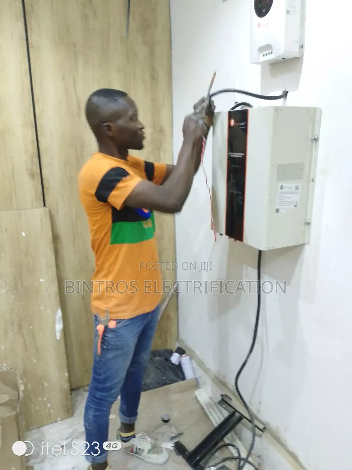 Electrical and Solar Service