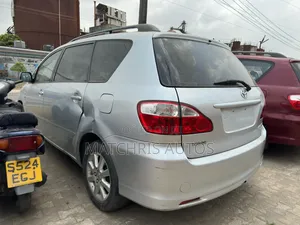 Toyota Avensis 2.4 Exclusive Automatic 2008 Silver
