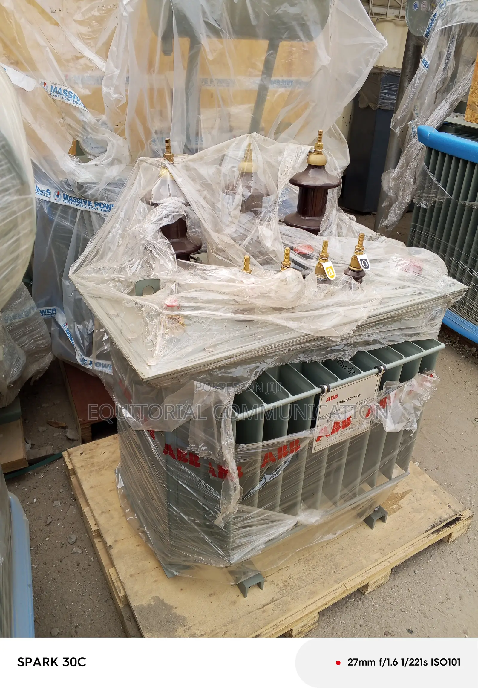Abb 100/11transformer < Seismic Design