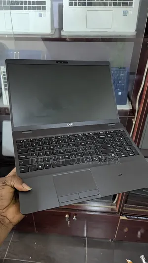 Laptop Dell Precision 3541 8GB Intel Core I5 SSD 256GB