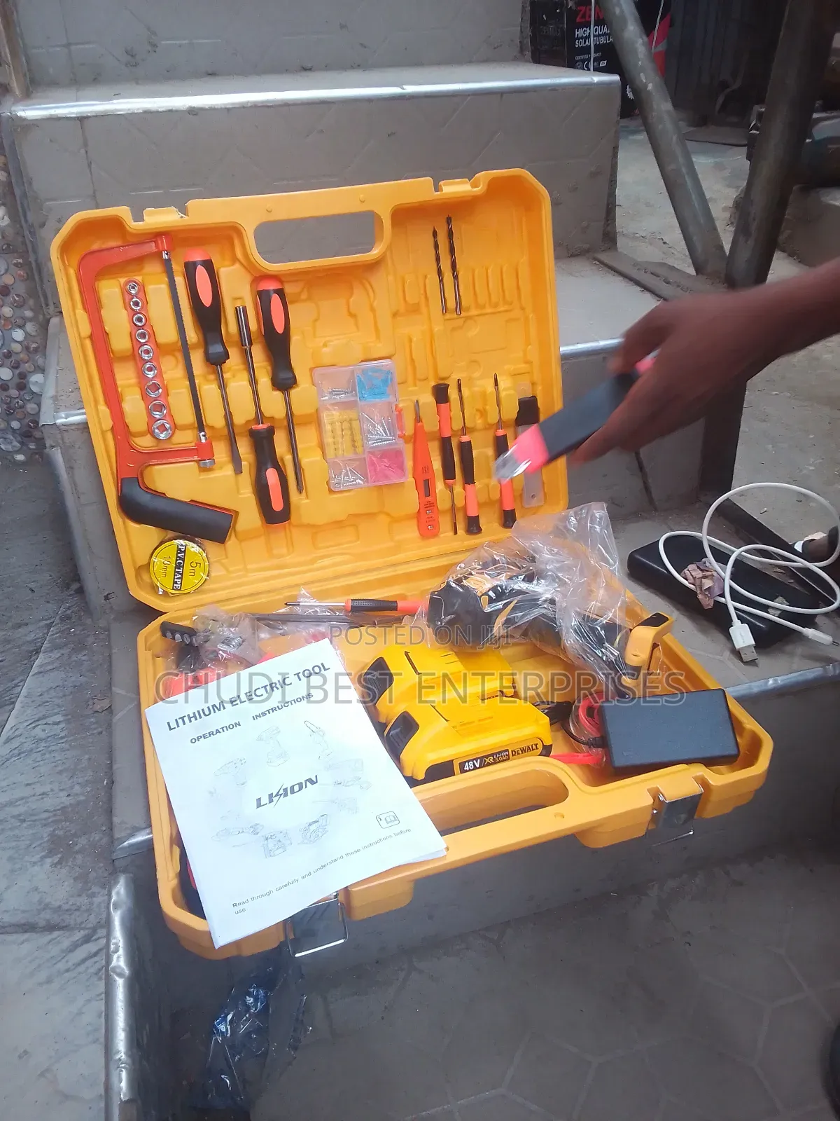 Chargeable Drilling Machine