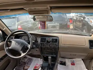 Toyota 4-Runner 2002 Green
