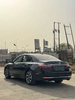 Photo - Honda Accord 2017 Black