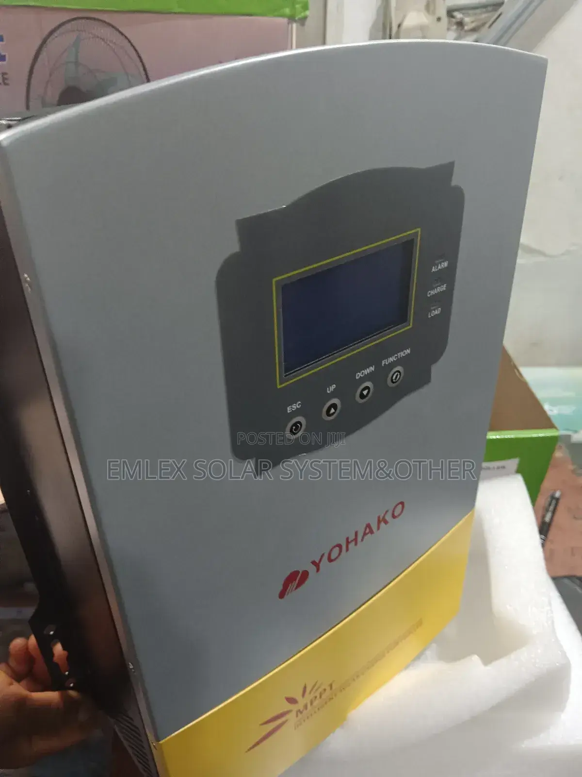 100amps Charge Controller