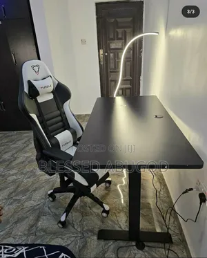 Adjustable Gaming Desk With Gaming Chair