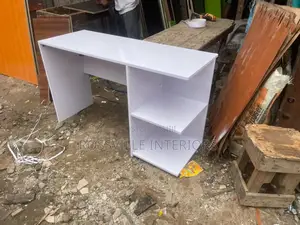 4ft Highquality Table / Reading Table