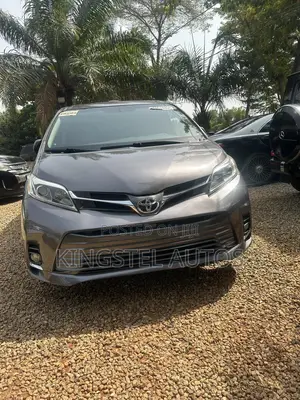 Toyota Sienna Limited Premium 7 Passenger (3.5L 6cyl 6A) 2016 Gray