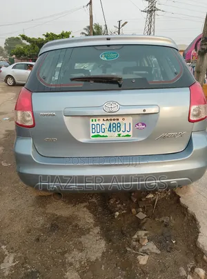 Photo - Toyota Matrix 2004 Blue