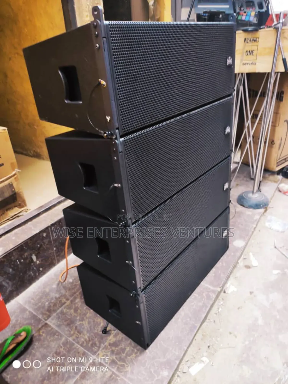Line Array Speaker
