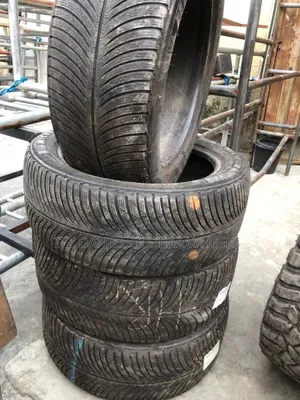 255 /50r 21 Michelin Tire