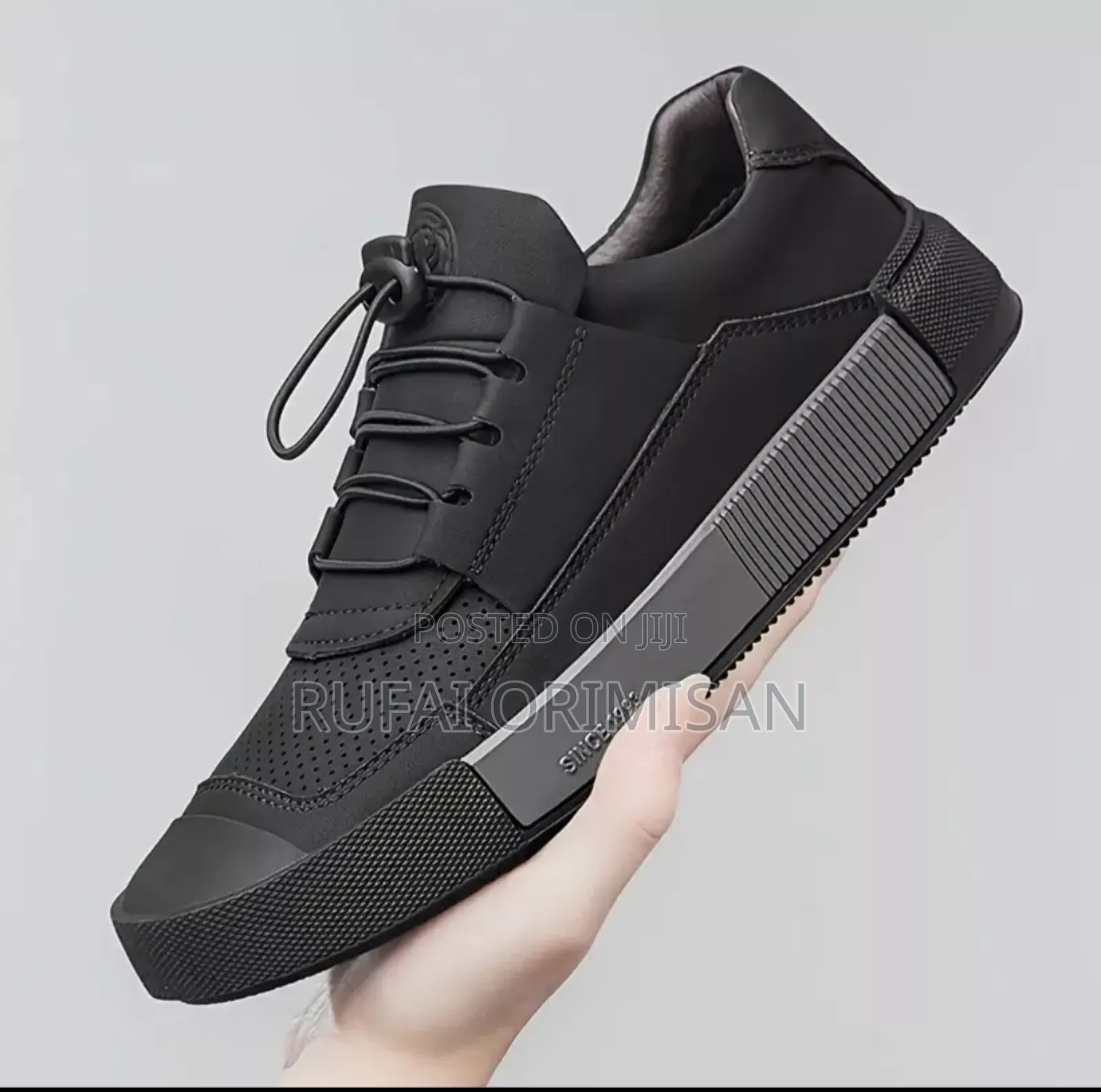 High Quality and Classy Sneakers