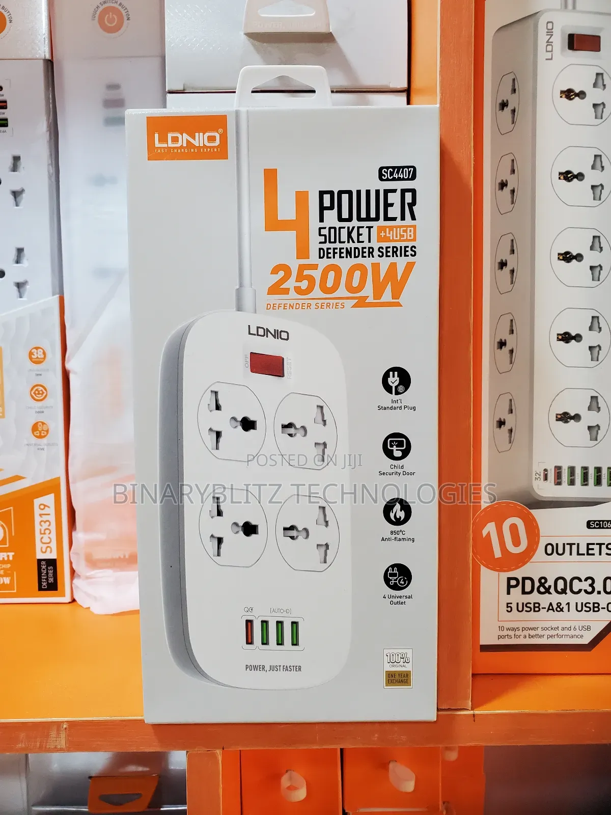 2500watts Power Socket With 4 Usb A & Surge Defender