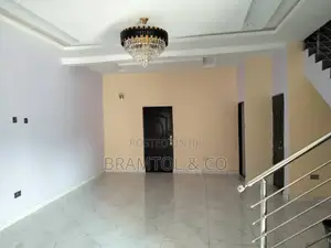 Photo - 3bdrm Townhouse / Terrace in Apo District for rent