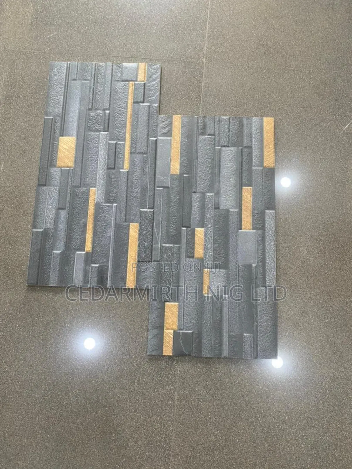 Fence Wall Tile ( Cedarmirth ) Lukerich 1