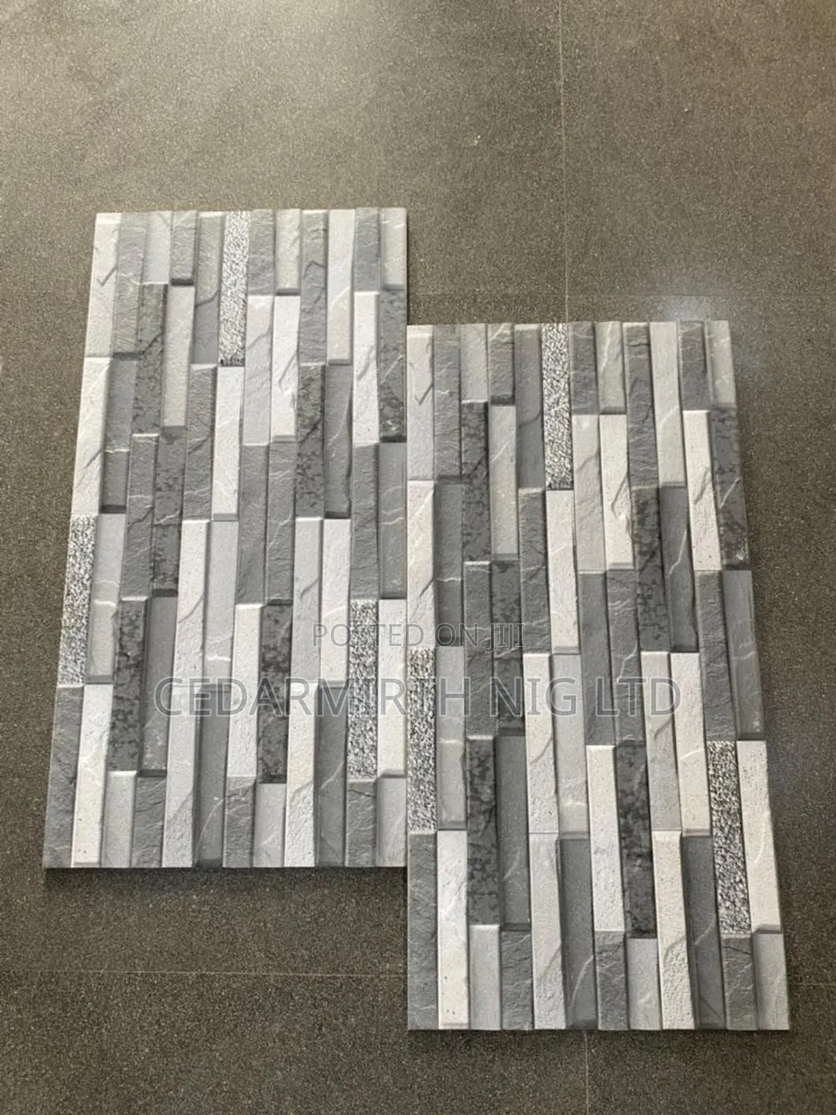 Fence Wall Tile ( Cedarmirth ) Lukerich 1