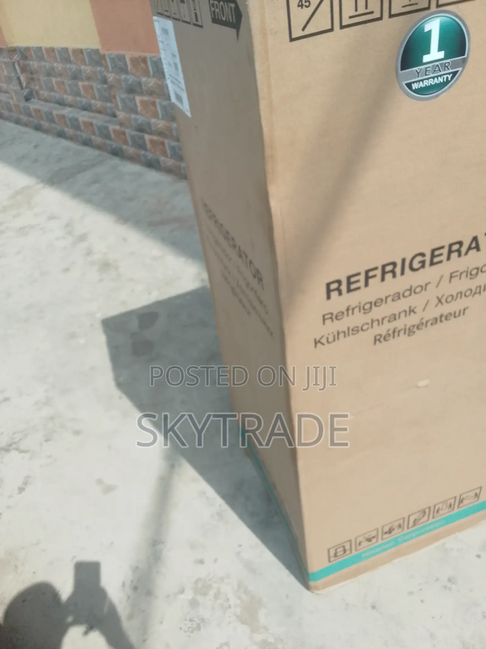 Sleek Modern: Hisense Double Door Refrigerator (Ref200dr