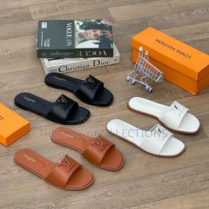 Lovely Et Quality Ladies Slippers 