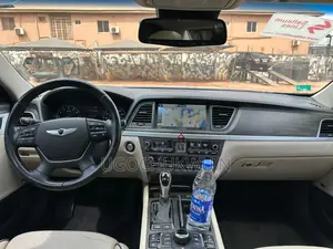 Hyundai Genesis 3.8 4dr Sedan AWD (3.8L 6cyl 8A) 2015 Blue