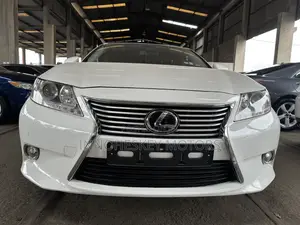 Lexus ES 350 FWD 2013 White