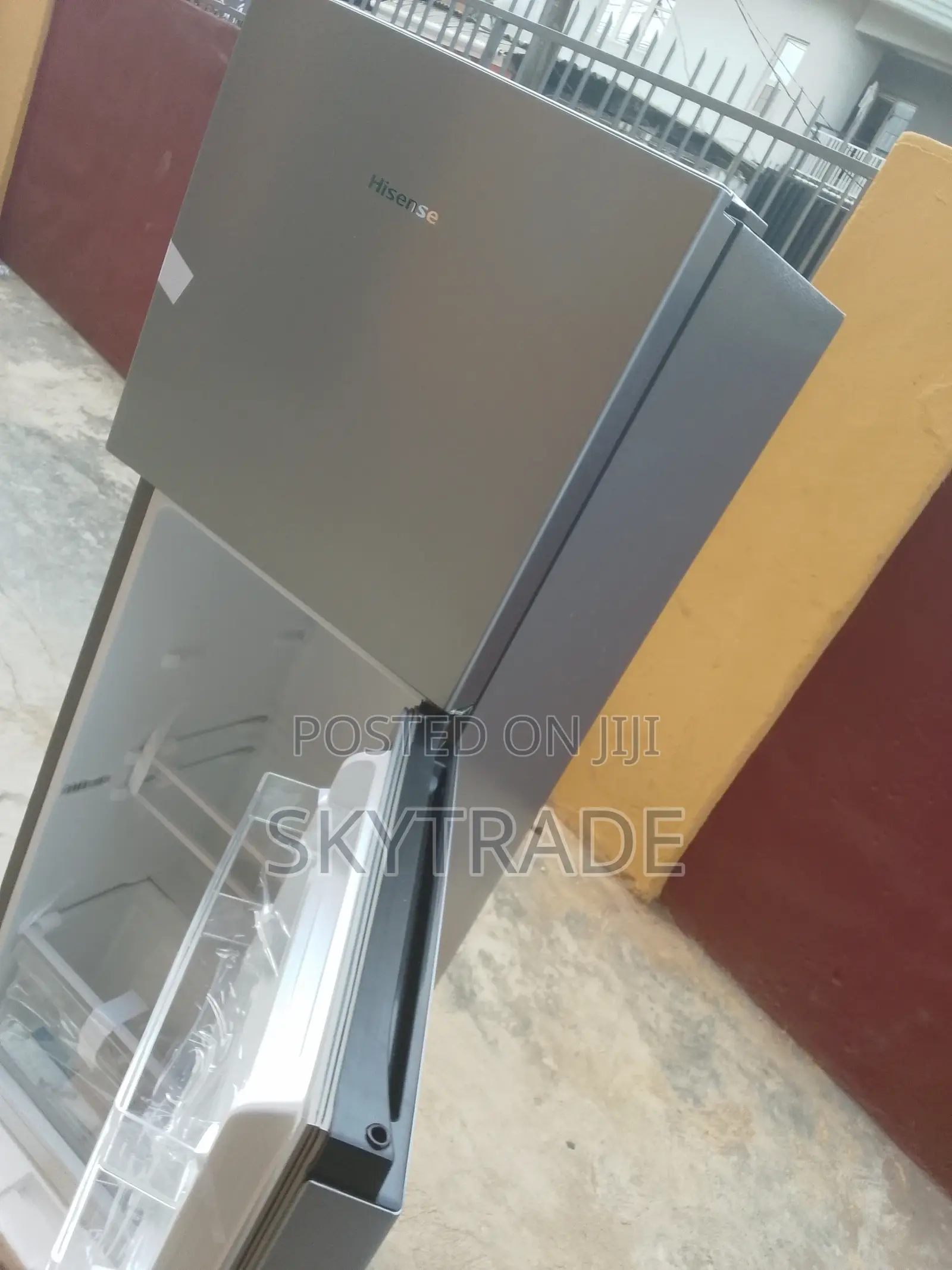 Modernize Your Kitchen With Hisense 154l Refrigerator