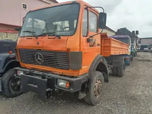 Mercedes Benz 1922 Tipper With Auxiliary Gear