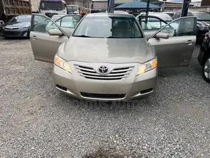 Toyota Camry LE 4dr Sedan (2.4L 4cyl 5A) 2008 Gold