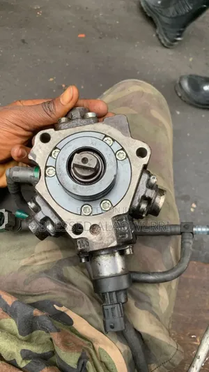 Diesel Oil Pump Range Rover Evoque 2013