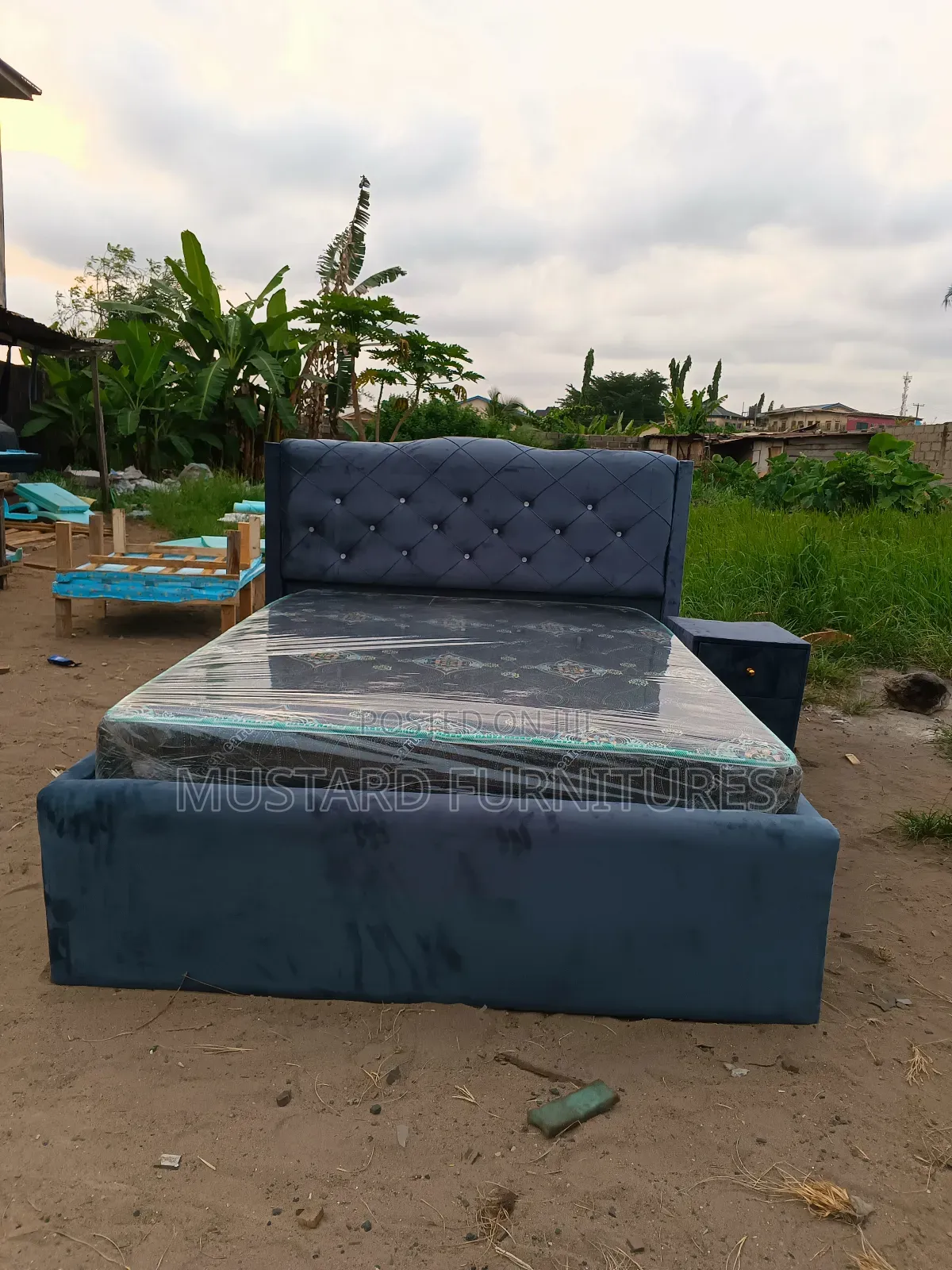 Quality 4.5x6ft Short Headboard Padded Bedframe