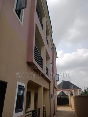 3bdrm Apartment in Oshorun, Isheri North for rent