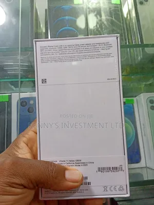 New Apple iPhone 11 128 GB Yellow