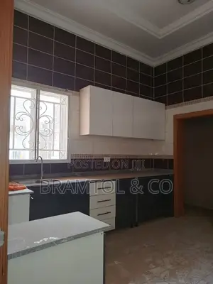 3bdrm Block of Flats in Plus Bq, Wuye for rent