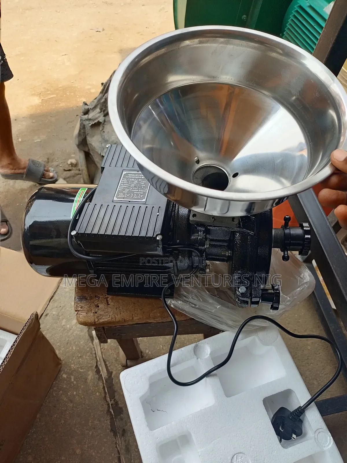 Electric Grinding Machine