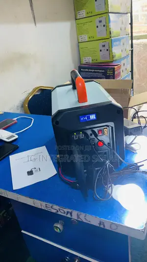 500w Solar Generator With 200w Solar Panel