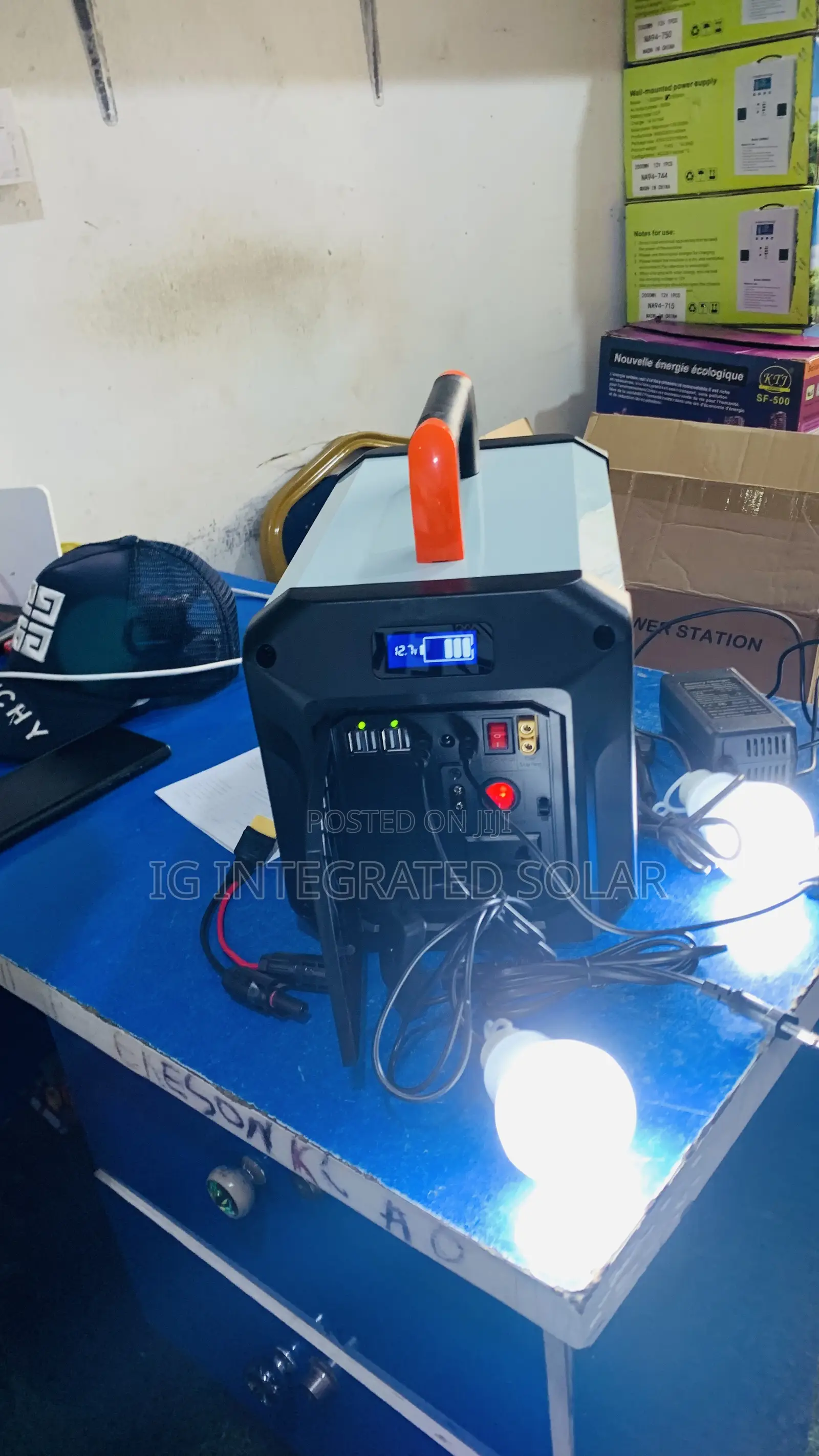 500w Solar Generator With 200w Solar Panel