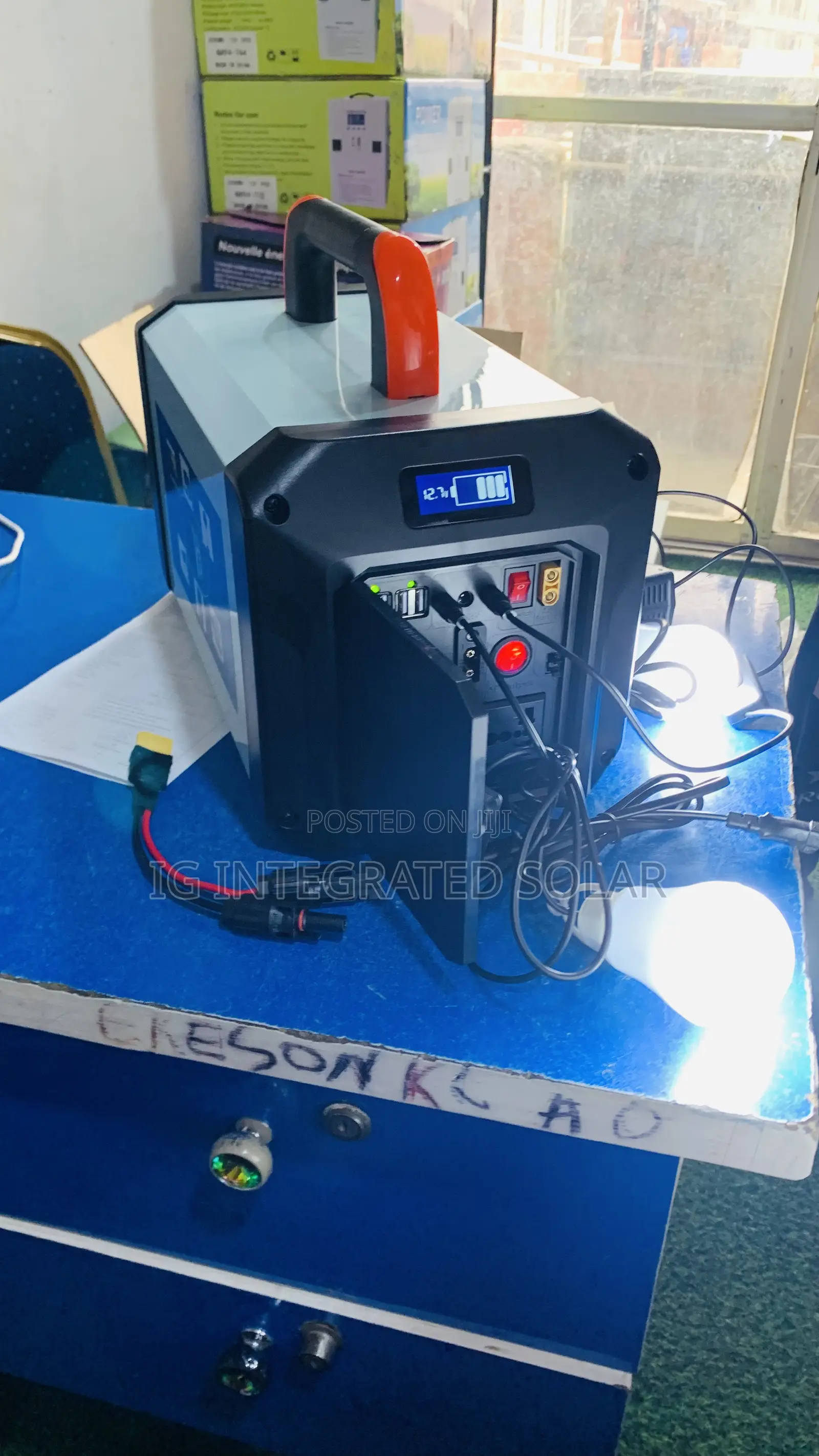 500w Solar Generator With 200w Solar Panel