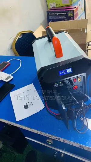 500w Solar Generator With 200w Solar Panel