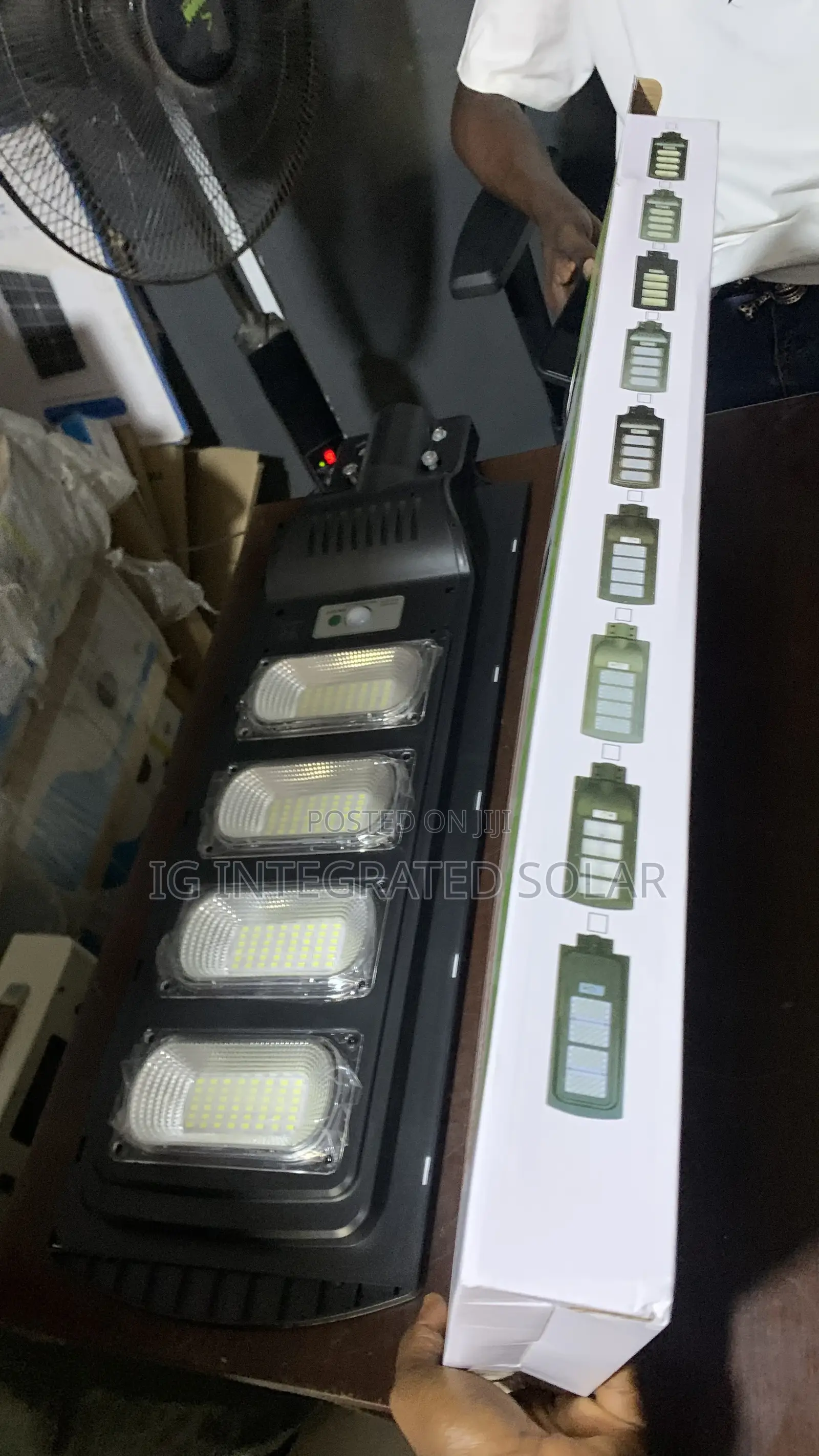 500w 4 Eyes Street Light With Inbuilt Lithium Battery
