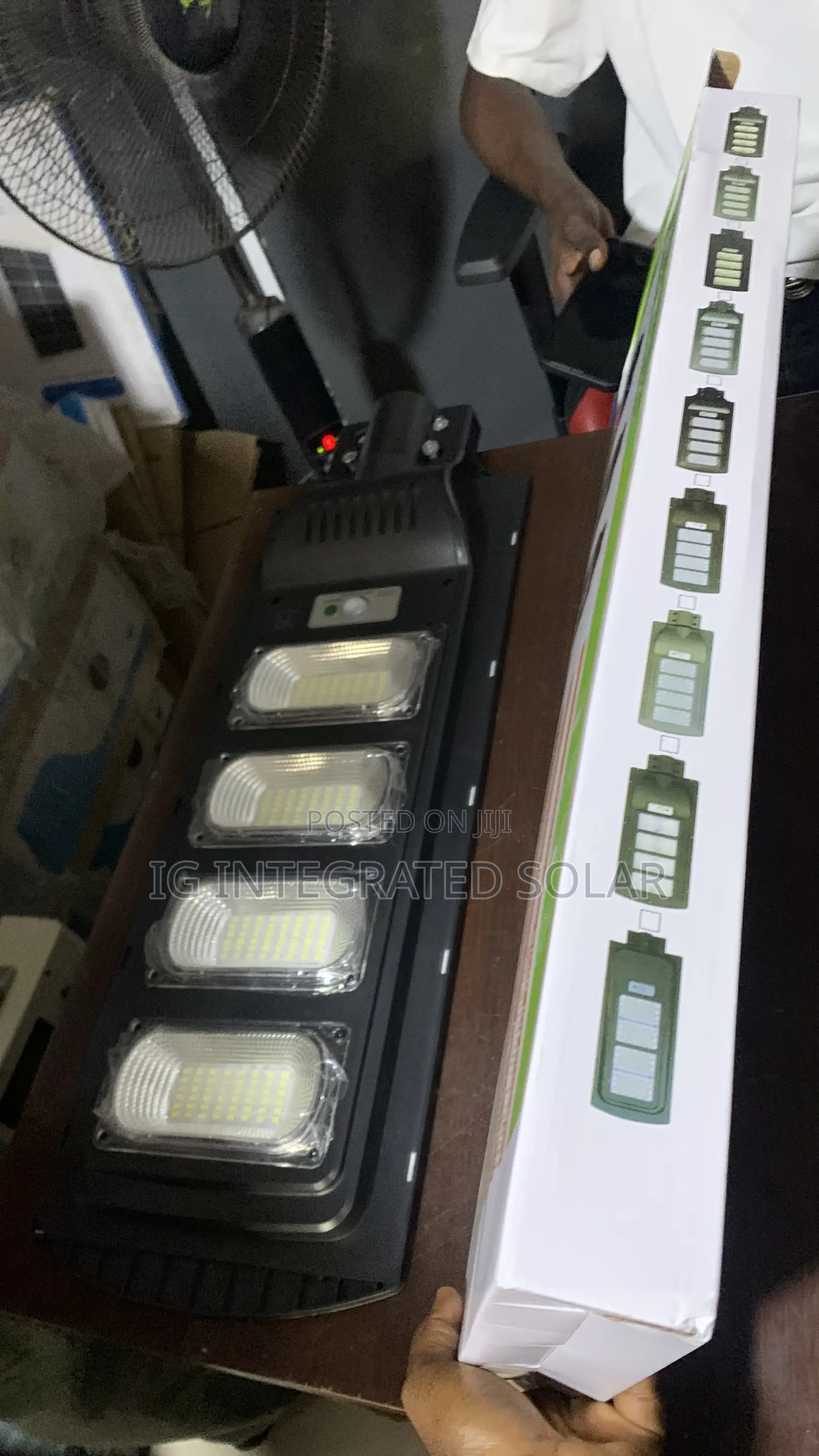 500w 4 Eyes Street Light With Inbuilt Lithium Battery