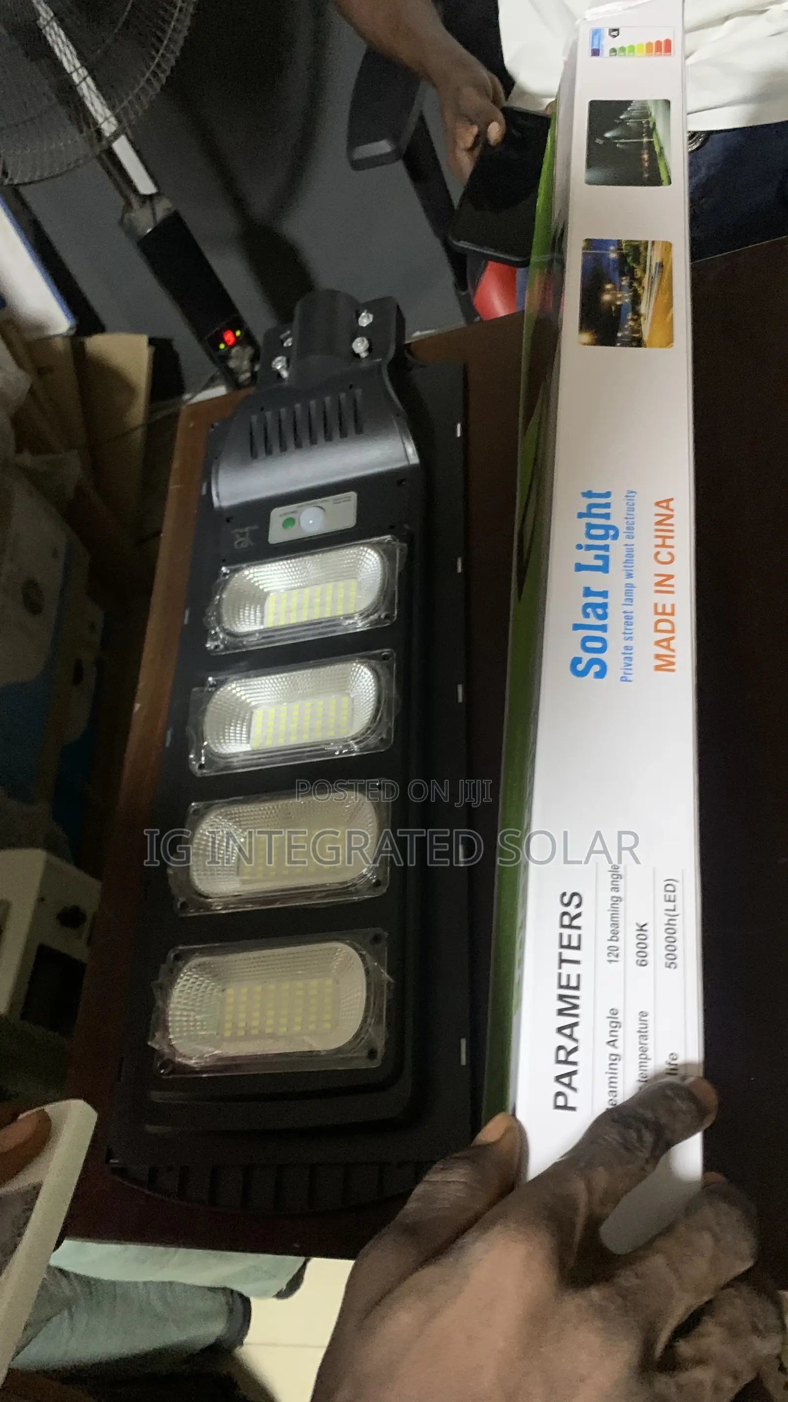 500w 4 Eyes Street Light With Inbuilt Lithium Battery